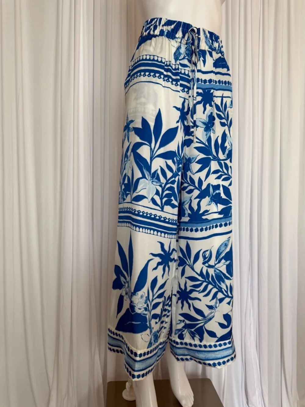 I.N.C. International Matching Blue White Floral 2-Piece set Size L NWOT/NWT